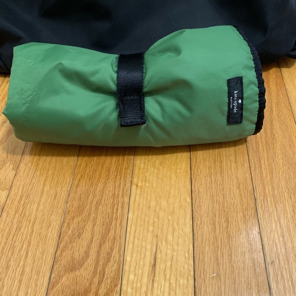 Kate spade nylon Stevie , travel bag/ diaper bag - Picture 3 of 5